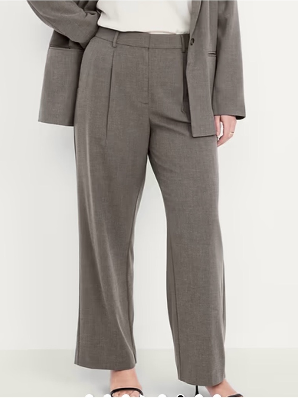 Old Navy Taylor Wide-Leg Dress Pants in Gray